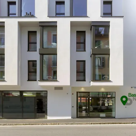 Base Nyon-2